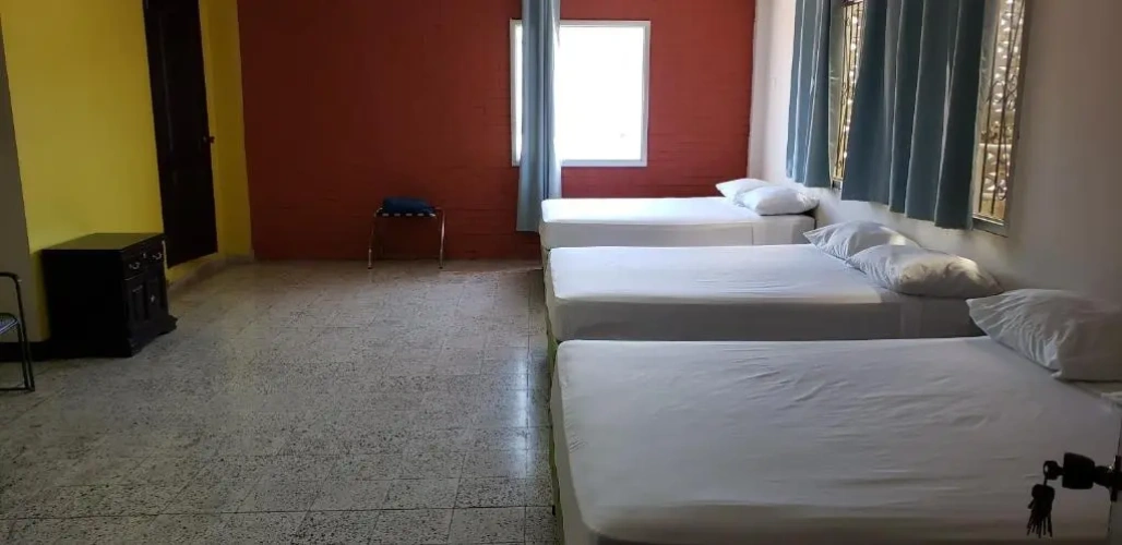 Standard Triple room