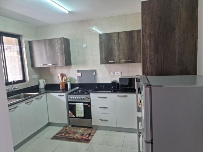 2 Bedrooms Apartment