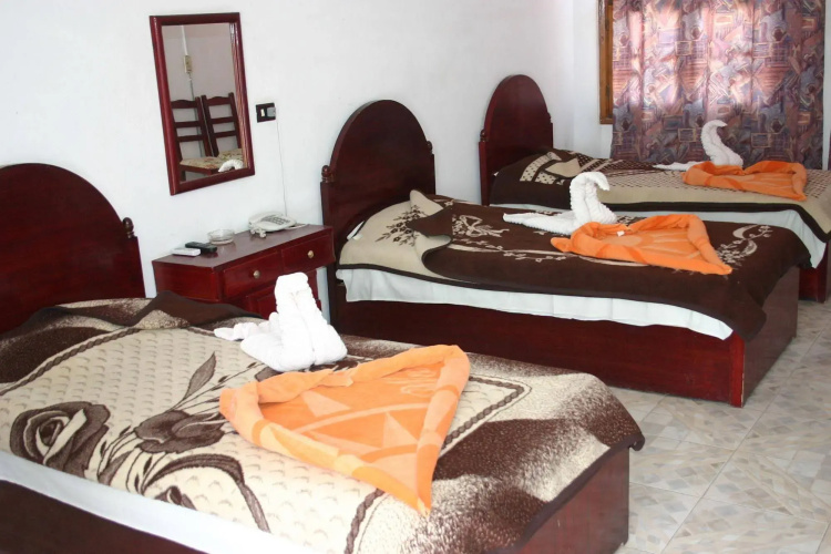 Yasmina Hotel