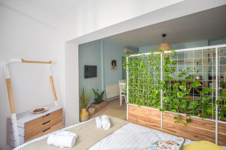 Central Garden by CityLife Suites