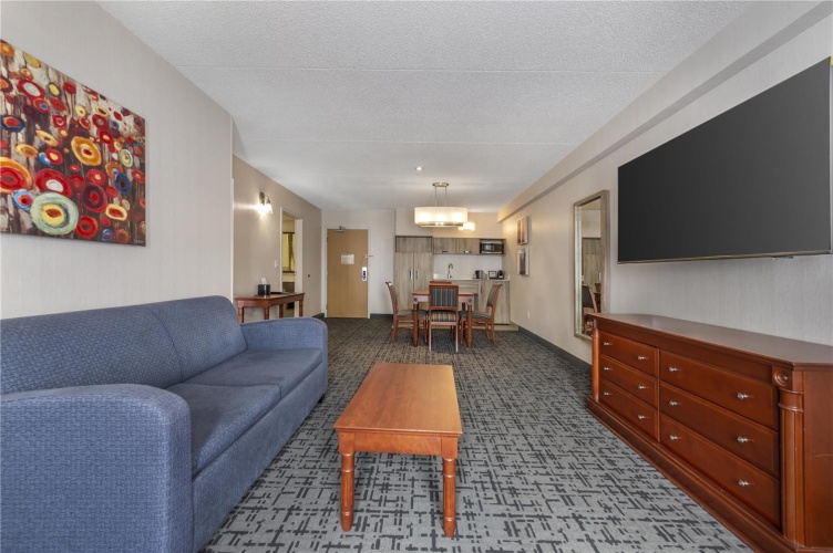Best Western Hotel Brossard photo 14