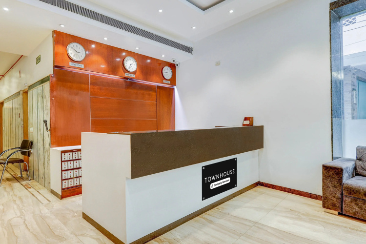 Hotel Mohan International