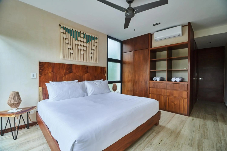 BV 230 Modern 2 BD Condo & private rooftop Jacuzzi