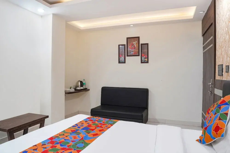 Fabhotel Jalsa Dlx
