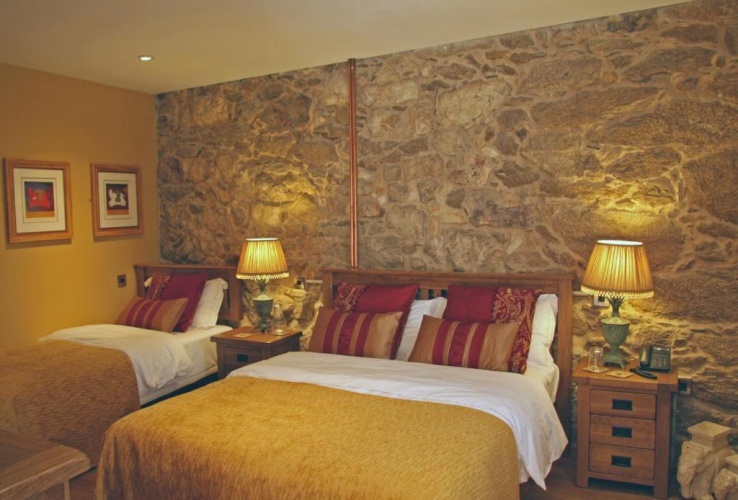 Standard Twin room with view