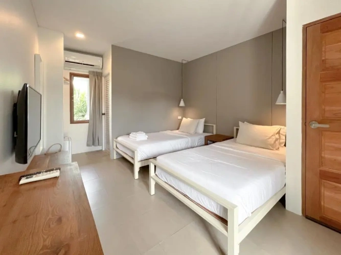 Standard Twin room