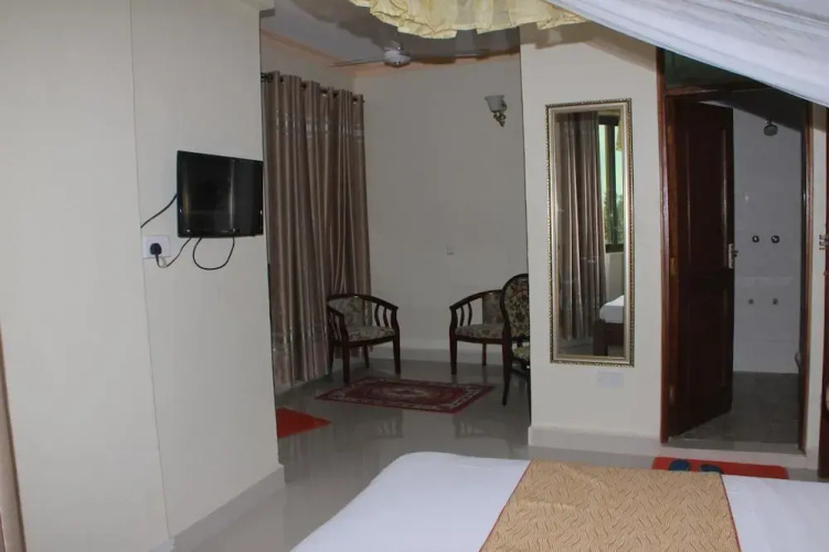Jambo Travellers Hotel