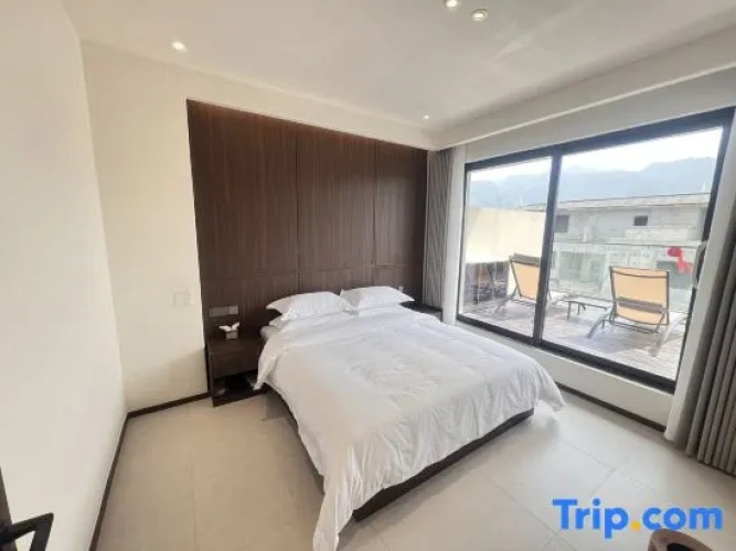 Quadruple Duplex Suite