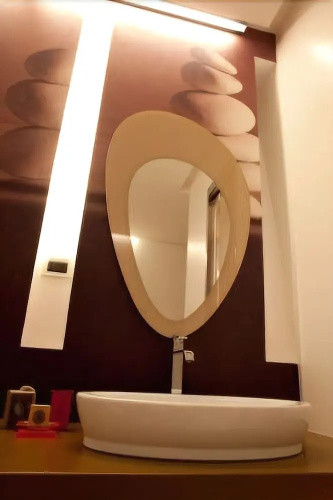 Face to Face House - Guest House