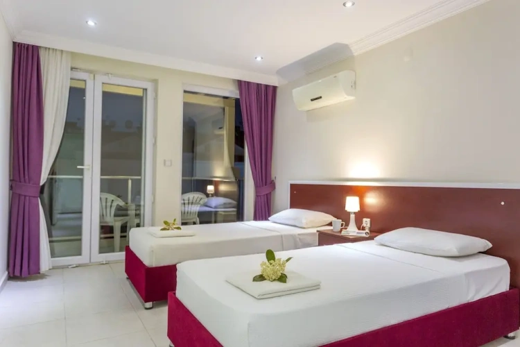 2 Bedrooms Apartment