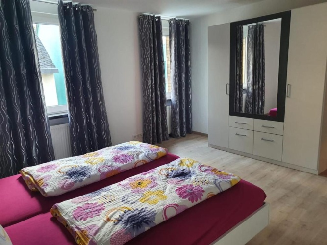 2 Bedrooms Cottage
