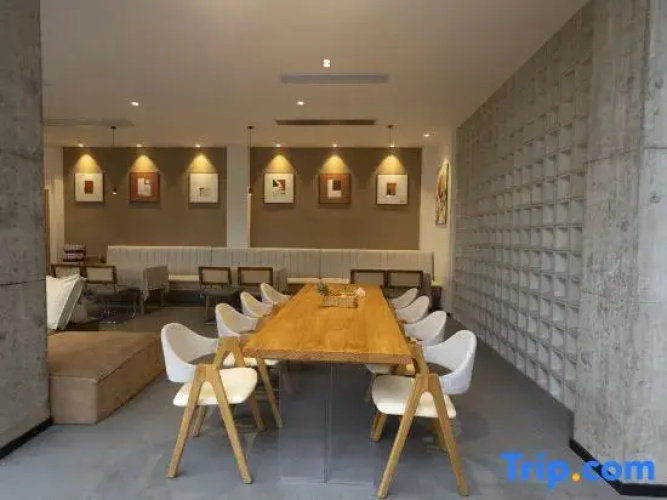 Yifang Hotel
