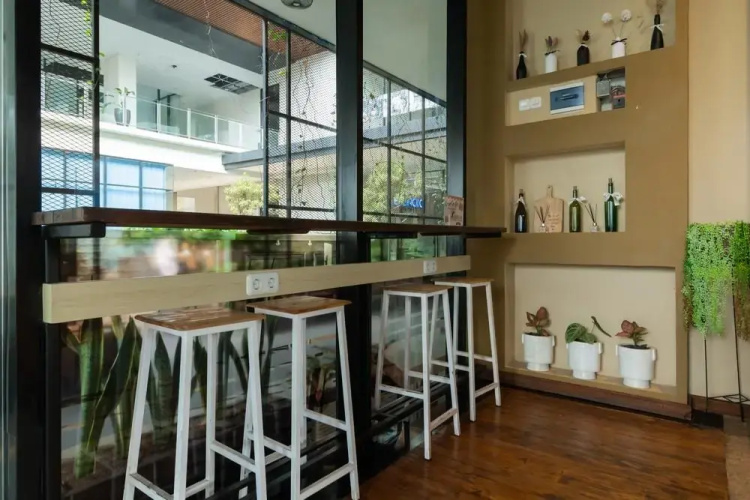 Oyo 90339 Evenciio Apartment