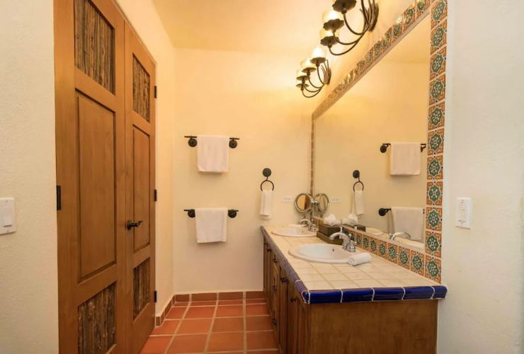 Casa De La Alegria 3BR by Casago