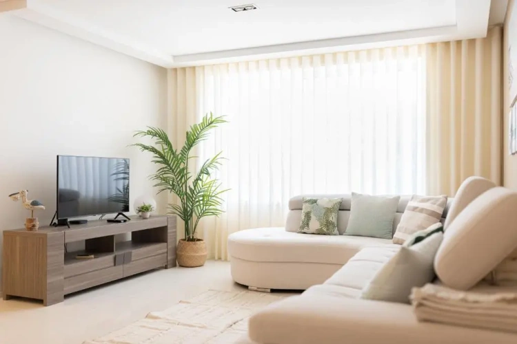 3 Bedrooms Apartment