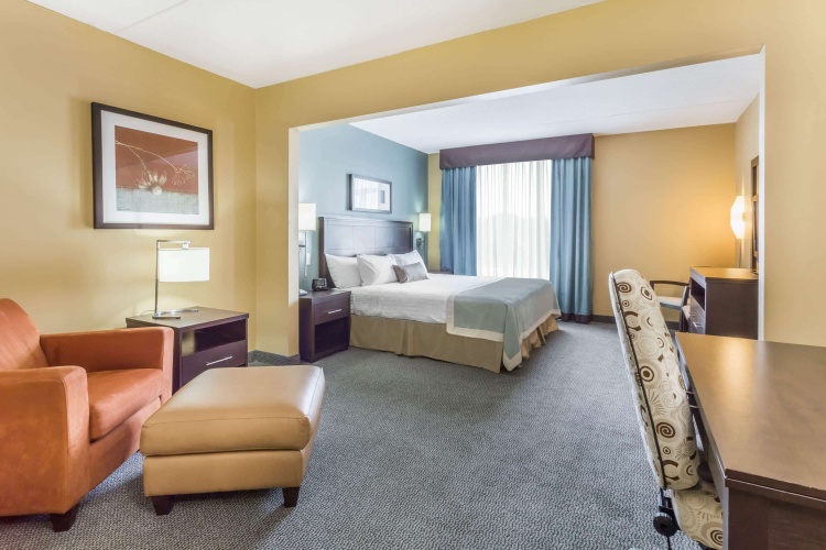 Wingate by Wyndham Regina photo 6