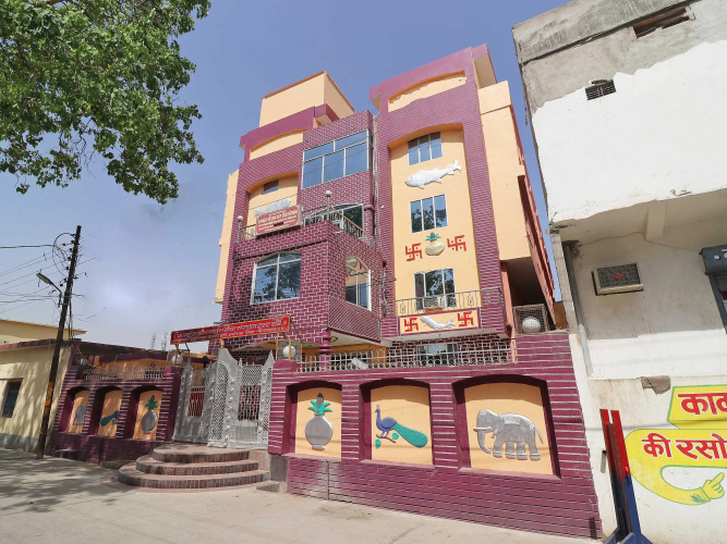 Oyo flagship 38000 Vaidehi Bhawan