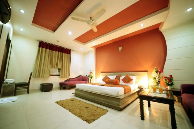 Standard Double Club room
