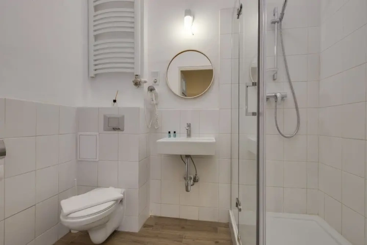 Standard Double room with city view
