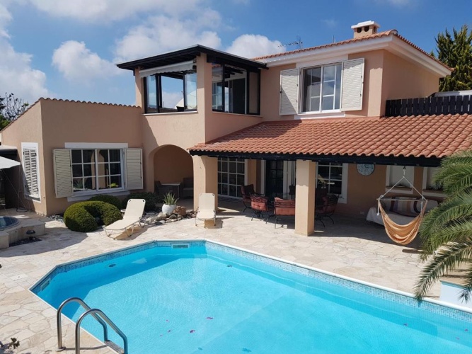 Villa