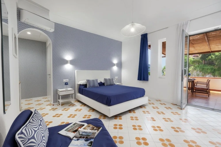 1 Bedroom Deluxe Double room with balcony