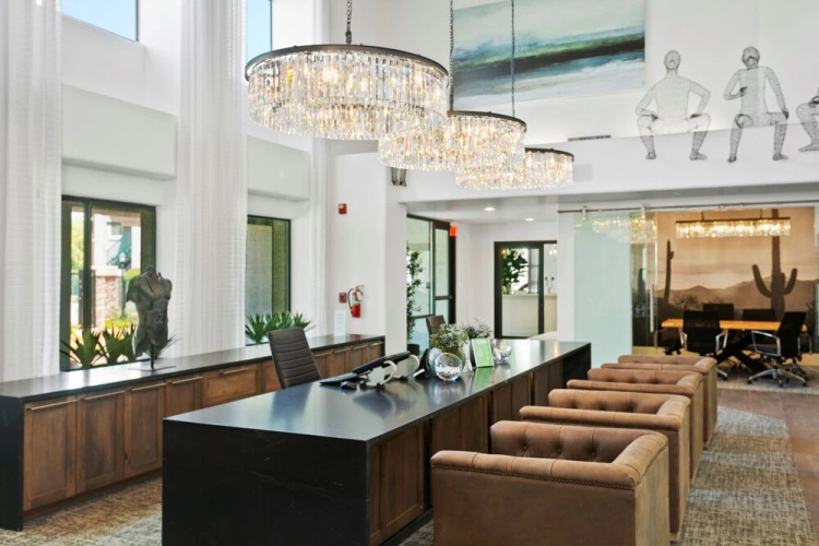CozySuites at Kierland Commons