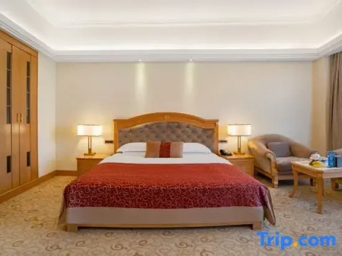 Deluxe Double room with garden view