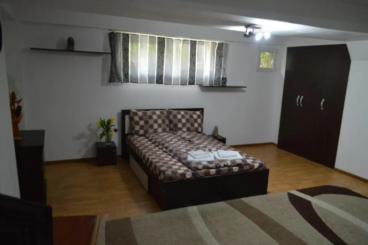 Csikos Apartment