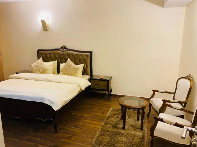 Royal Two Bed Luxury Apartment Gulberg