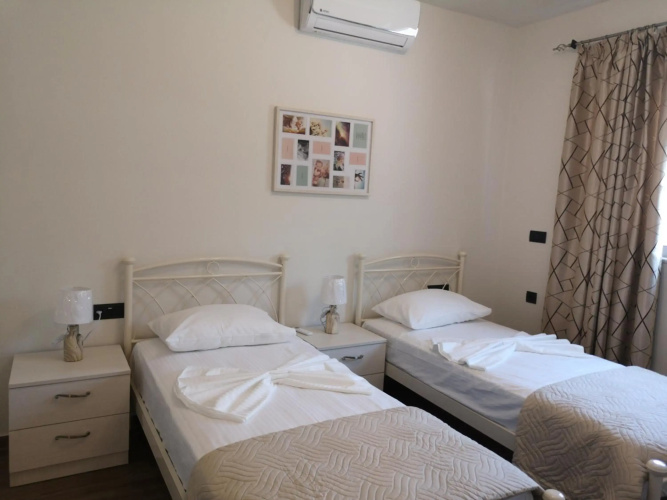 Sunny Holidays Apartment