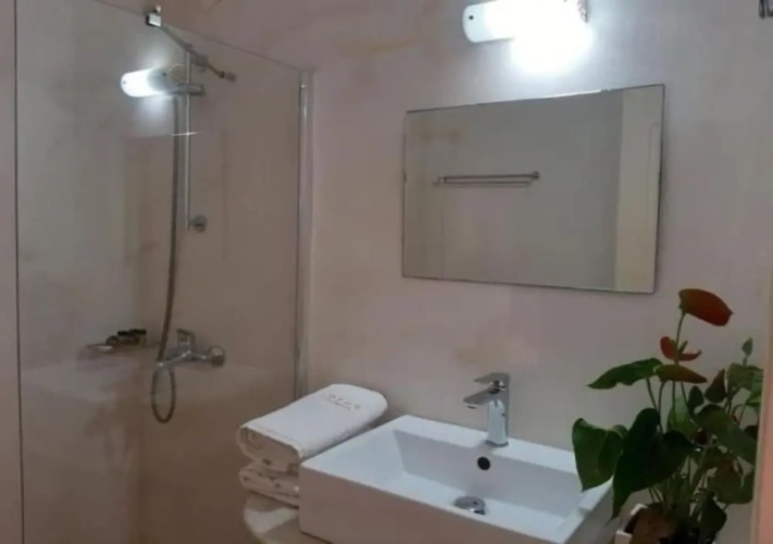 Triple Studio with pool view