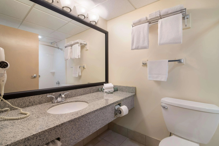 Best Western Saranac Lake photo 9