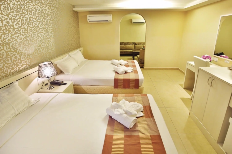 Quadruple Suite