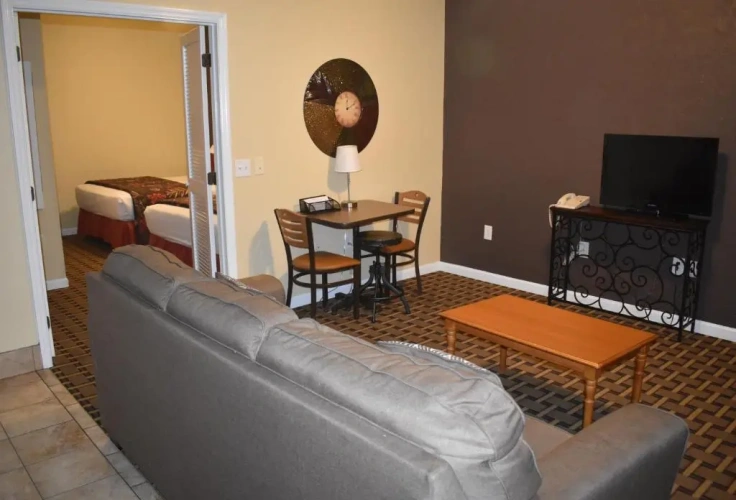 1 Bedroom Suite