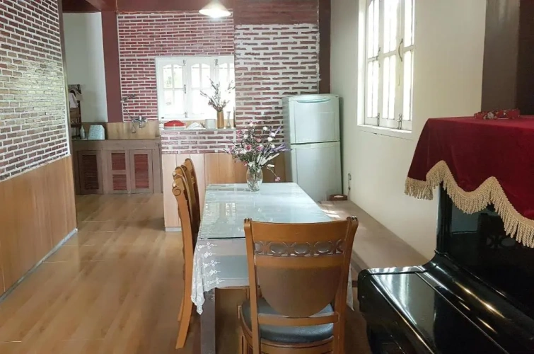 2 Bedrooms Villa