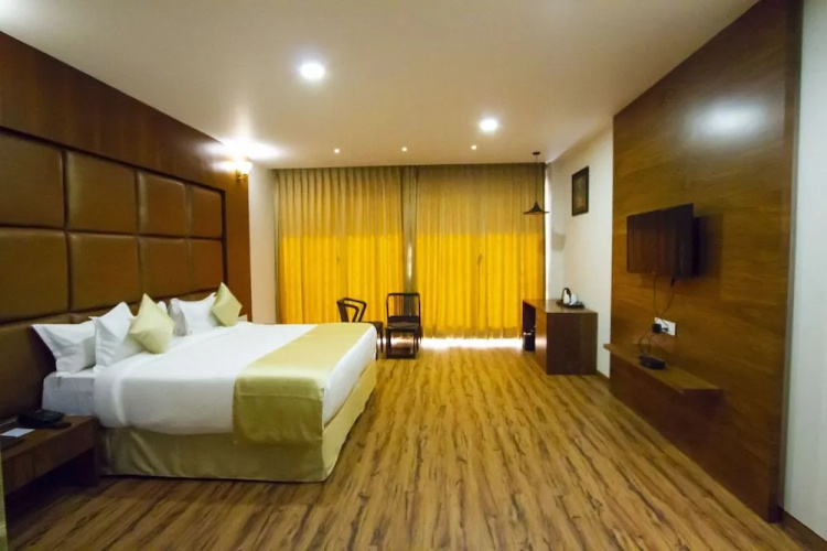 Jalashray Resort