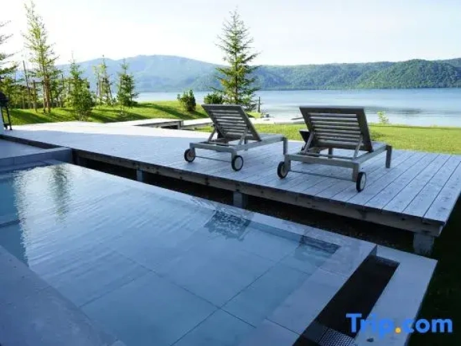 Premium Twin room with lake view