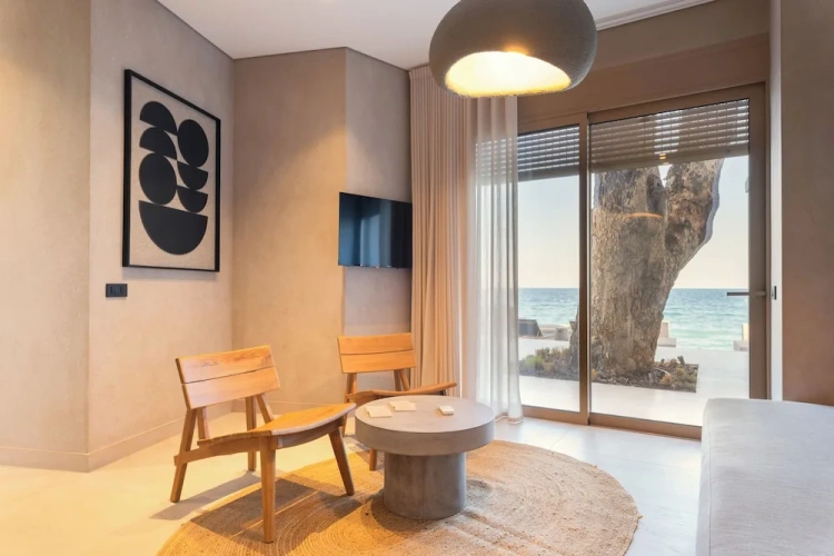 2 Bedrooms Suite with sea view