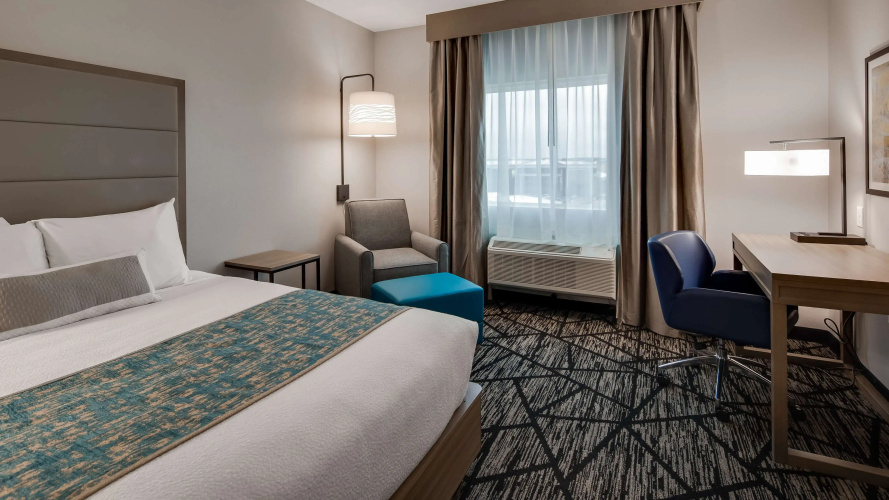 Best Western Plus Mid County