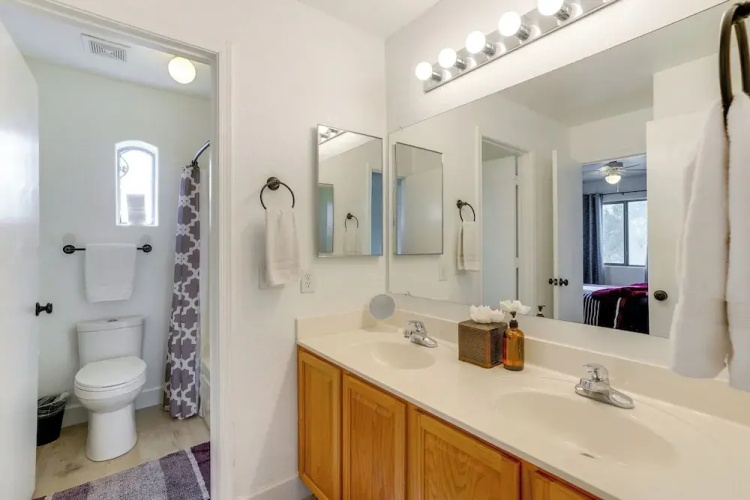 Spacious Phoenix-area Escape w/ Pool & Hot Tub