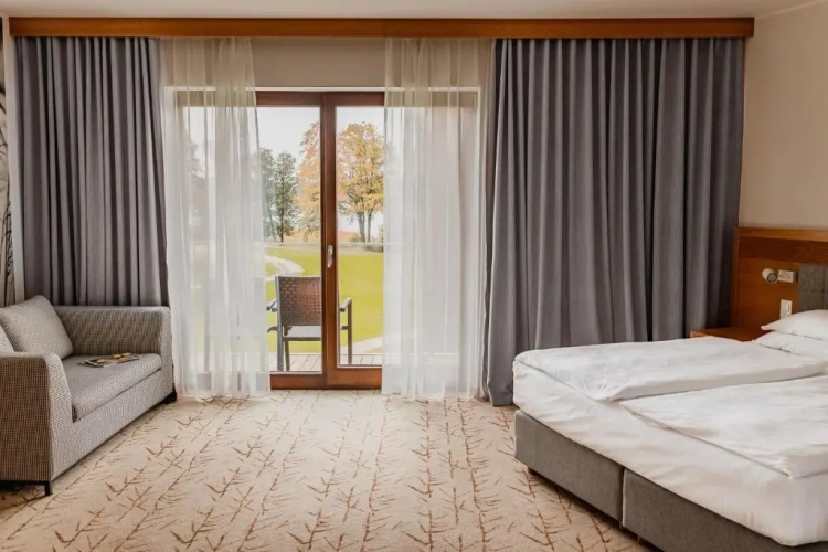 Premium Single room with balcony and with lake view