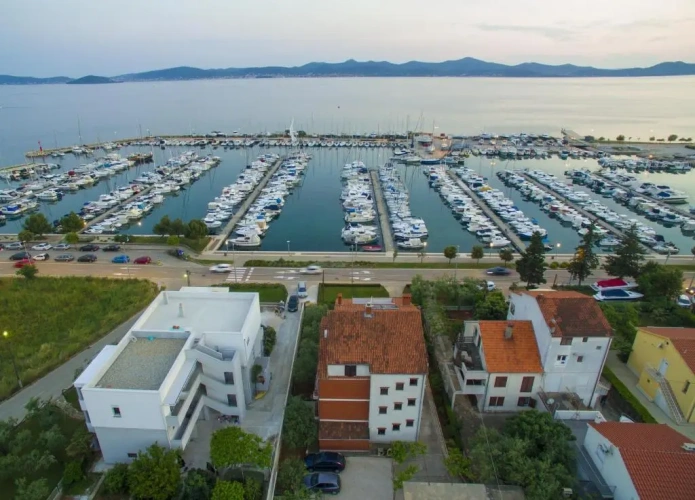 1 Bedroom Apartment with sea view