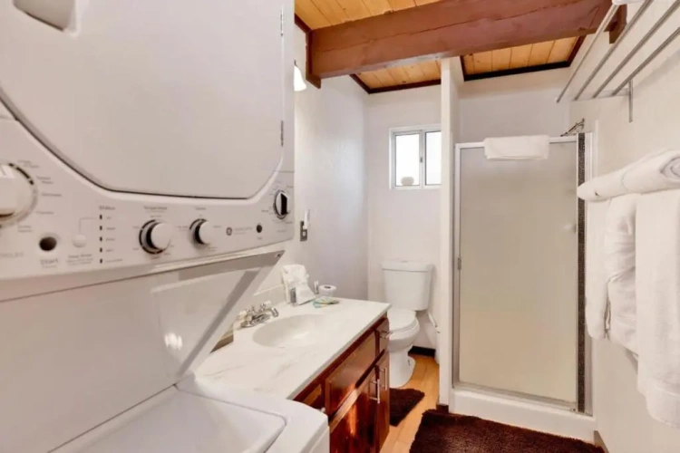 2 Bedrooms Cottage