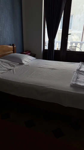Standard room with balcony and with courtyard view