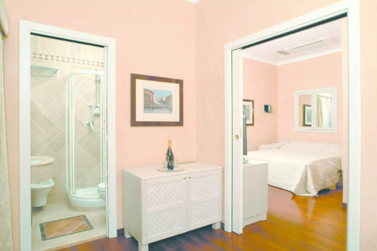 Colosseo Studio Suites