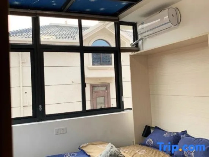 zhujiajian lingerxiaowu guesthouse