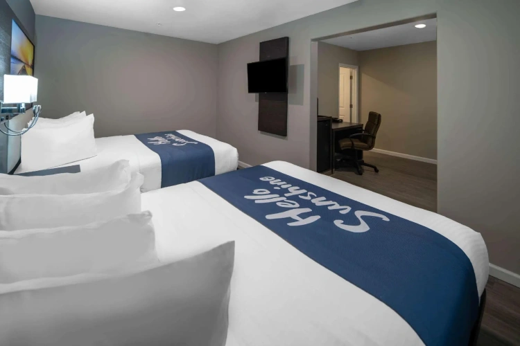 Standard Quadruple room