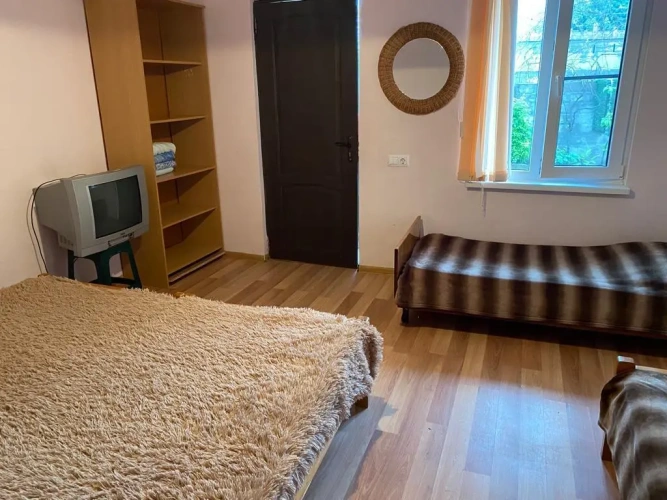 Economy room