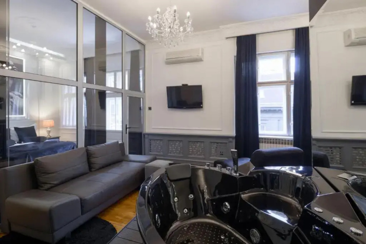 Ben Akiba Luxury Suites