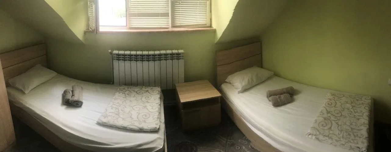 Armenner Hostel And Tours